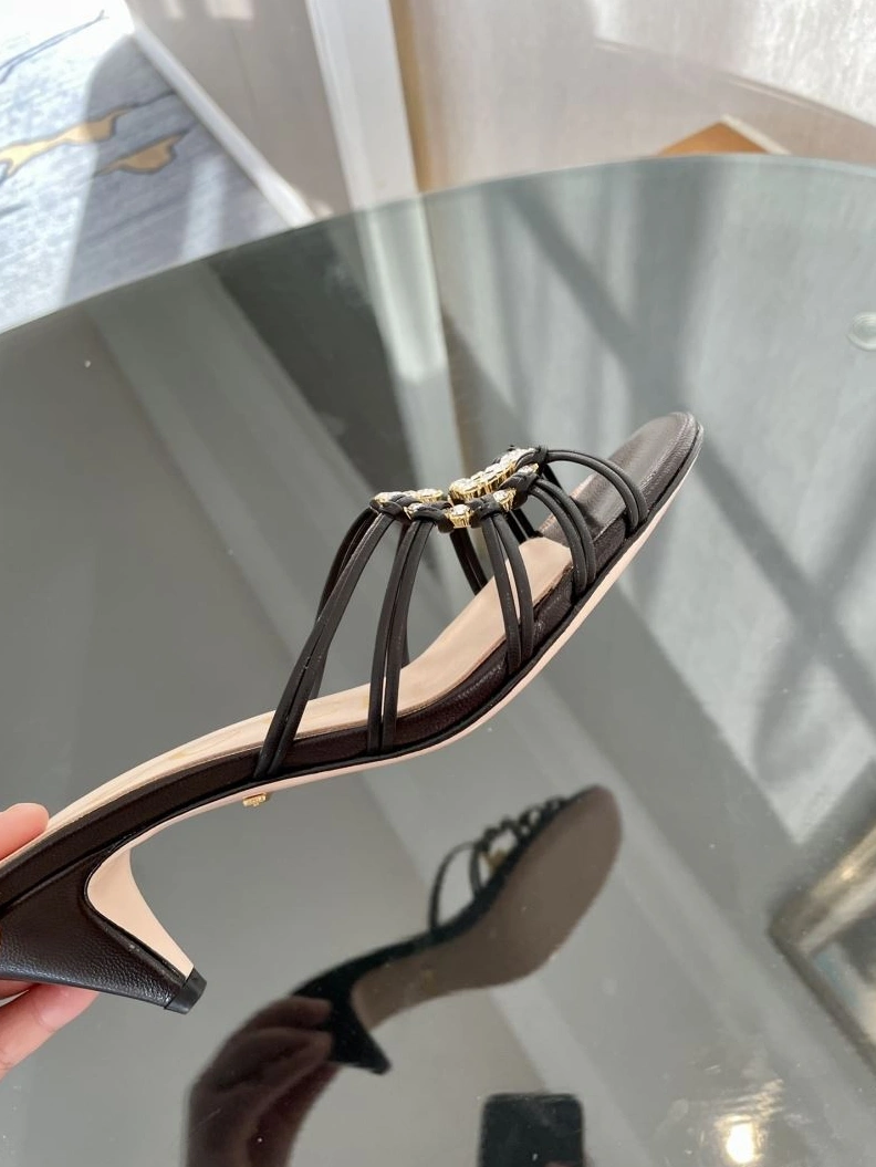 Gxccx Slippers Compact 157882