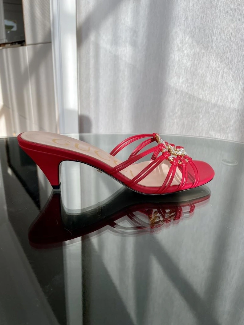 Fashionable Gxccx Slippers 157876