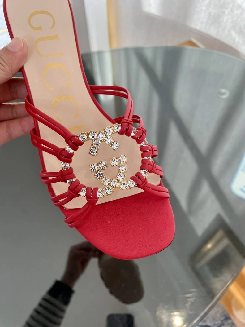 Fashionable Gxccx Slippers 157876