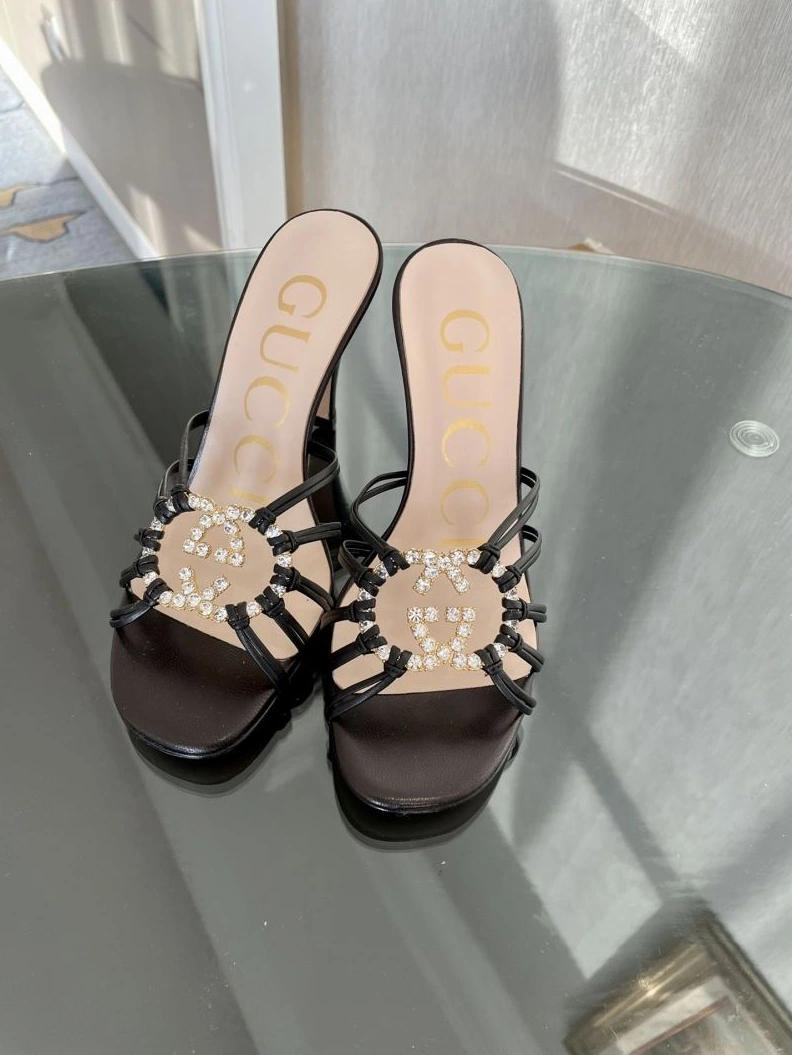 Gxccx Slippers Flexible 157849