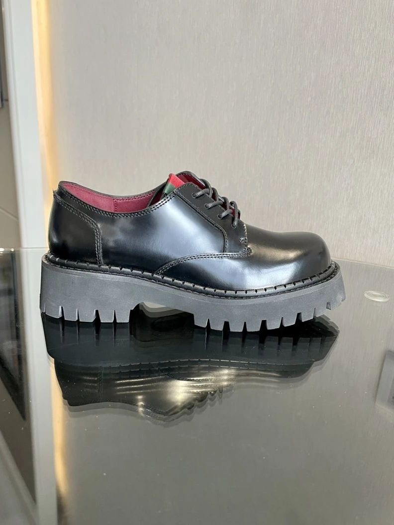 Elegant Gxccx Leather Shoes 157979