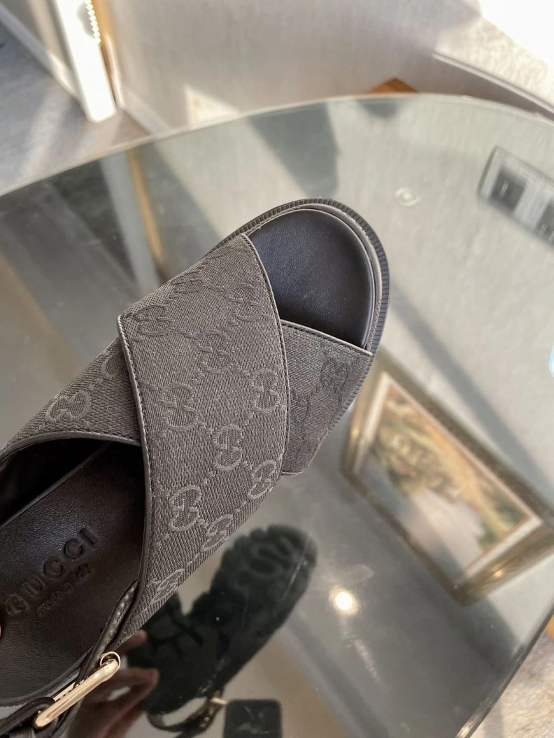 Gxccx Sandals Cozy 157899