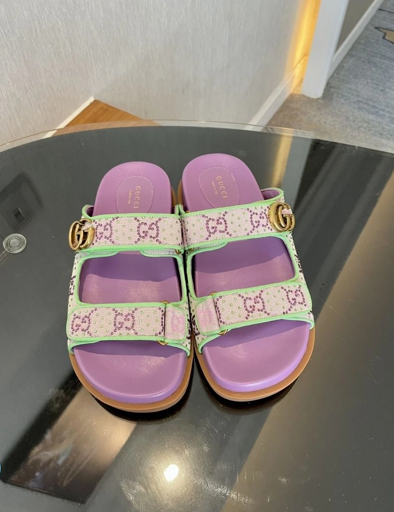 WellDesigned Gxccx Sandals 157900
