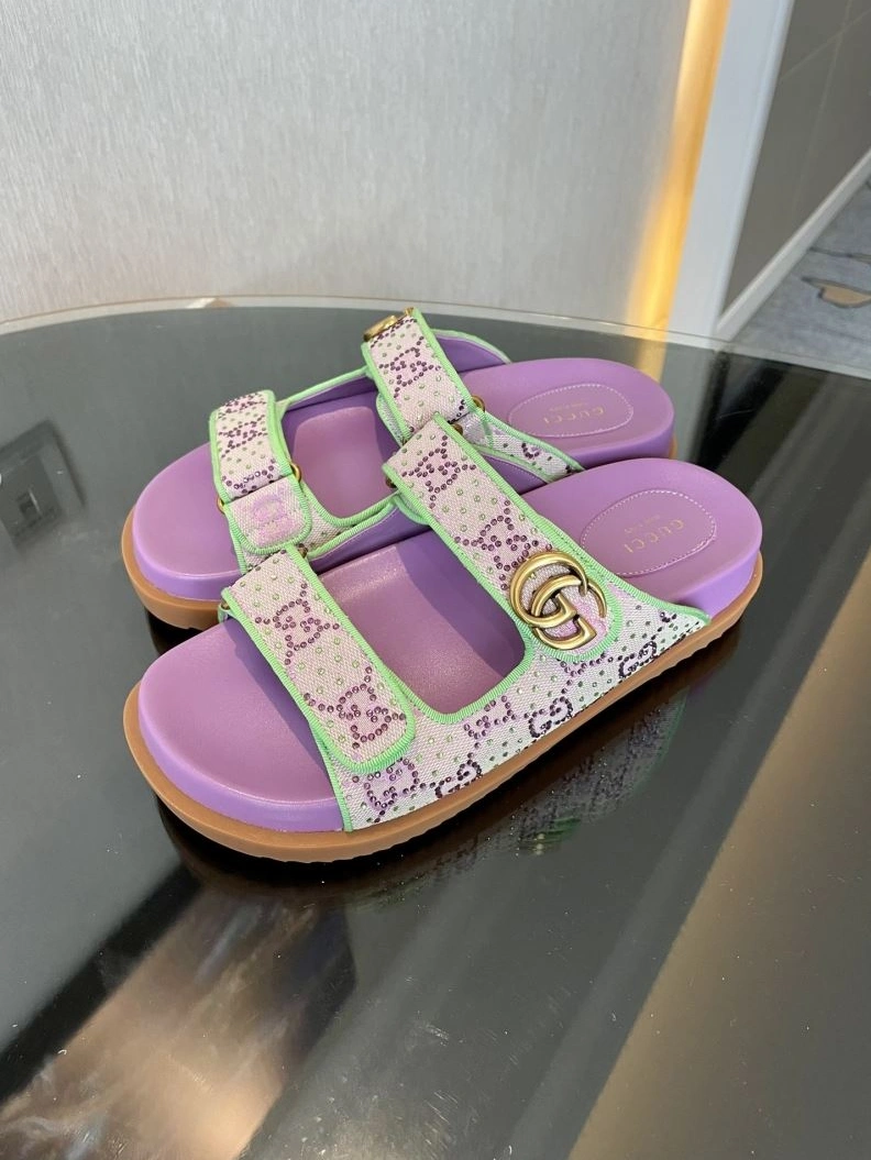 WellDesigned Gxccx Sandals 157900