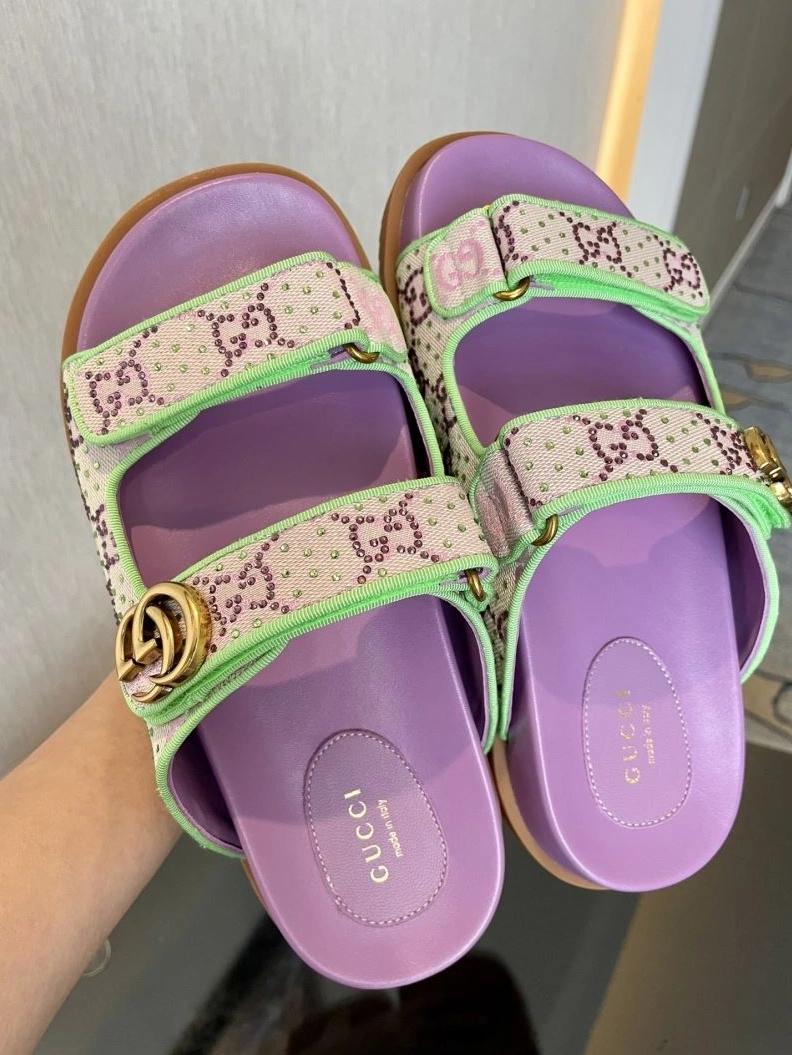 WellDesigned Gxccx Sandals 157900