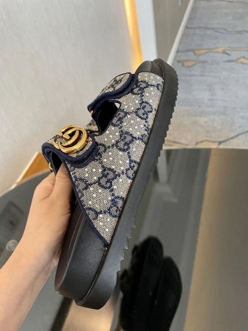 Trendy Gxccx Sandals 157893