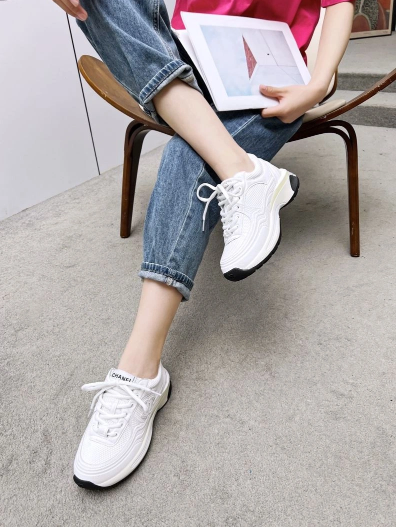 Sophisticated Chxnxl Sneakers 122315