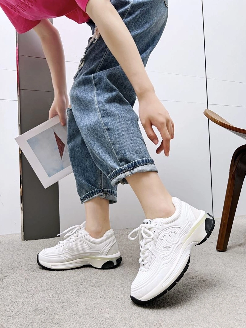 Sophisticated Chxnxl Sneakers 122315