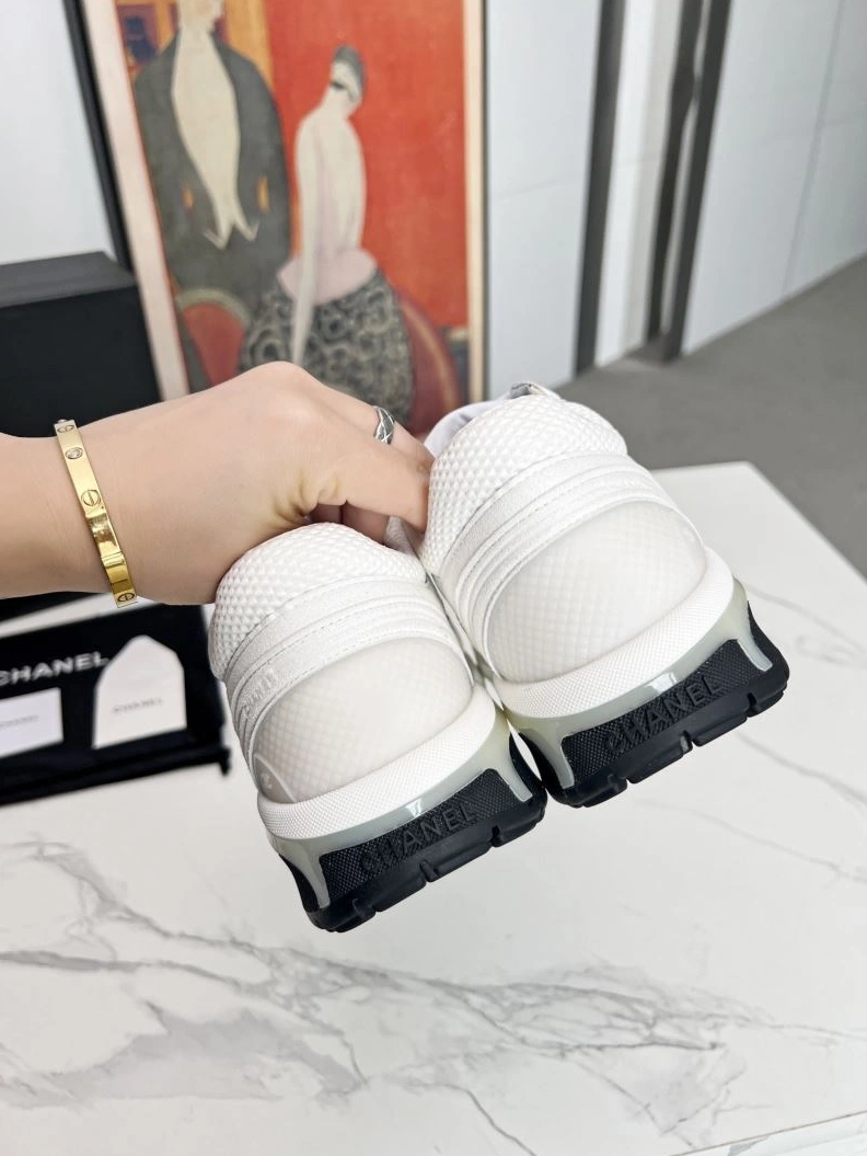Sophisticated Chxnxl Sneakers 122315
