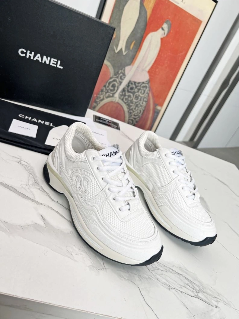 Sophisticated Chxnxl Sneakers 122315
