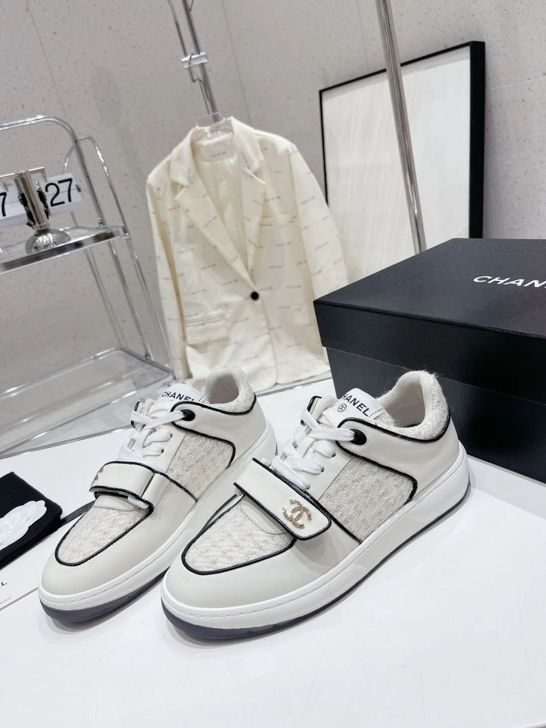 Efficient Chxnxl Sneakers 122308