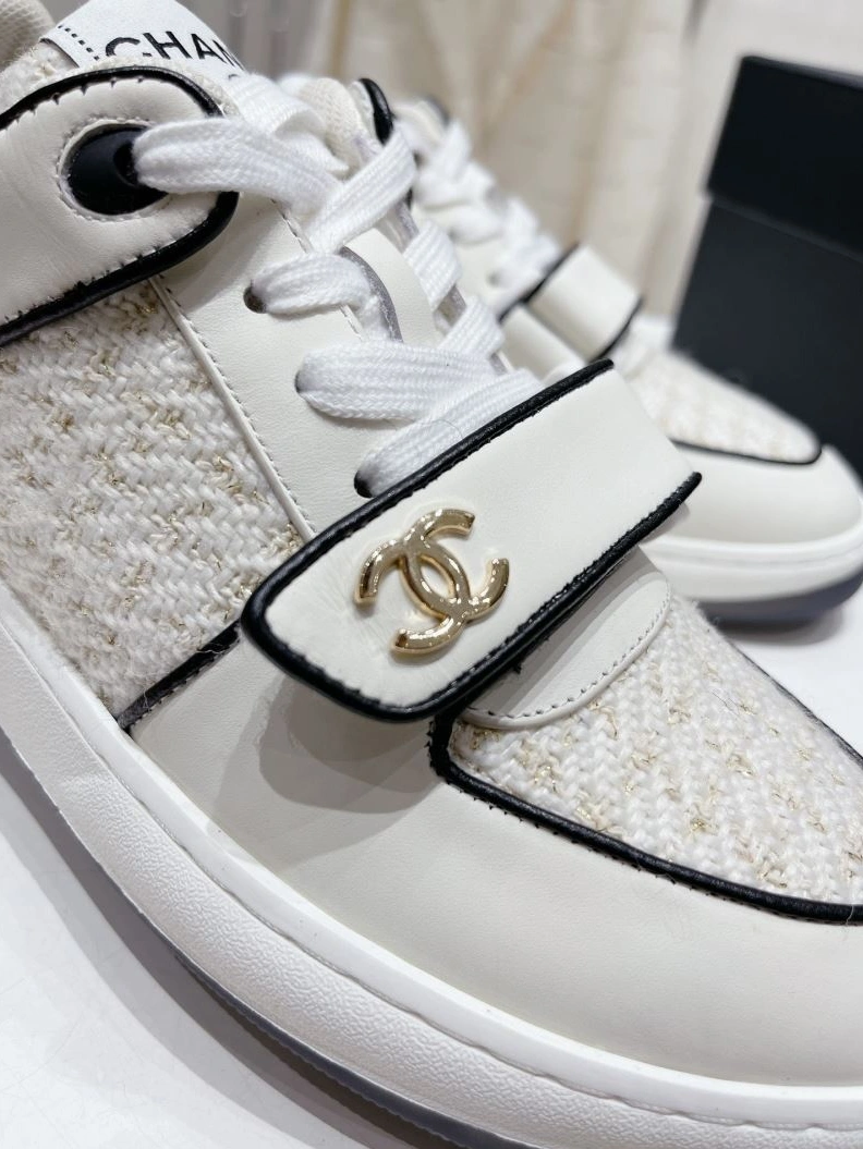 Efficient Chxnxl Sneakers 122308