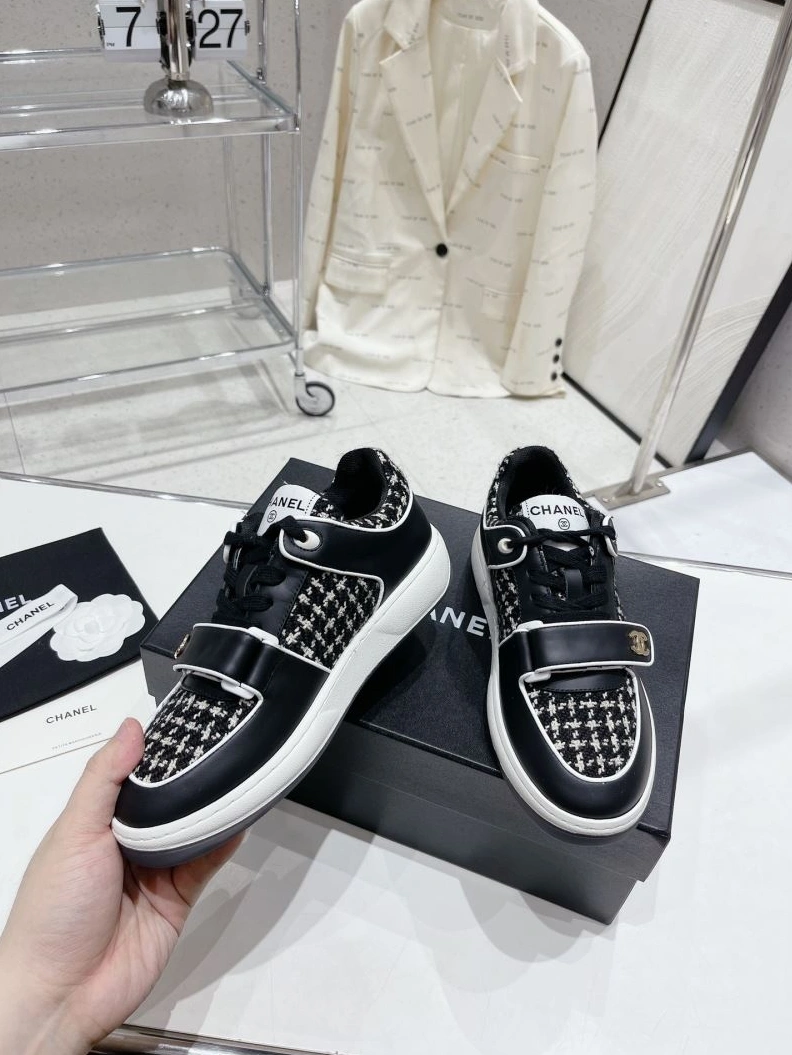 SportInspired Chxnxl Sneakers 122320