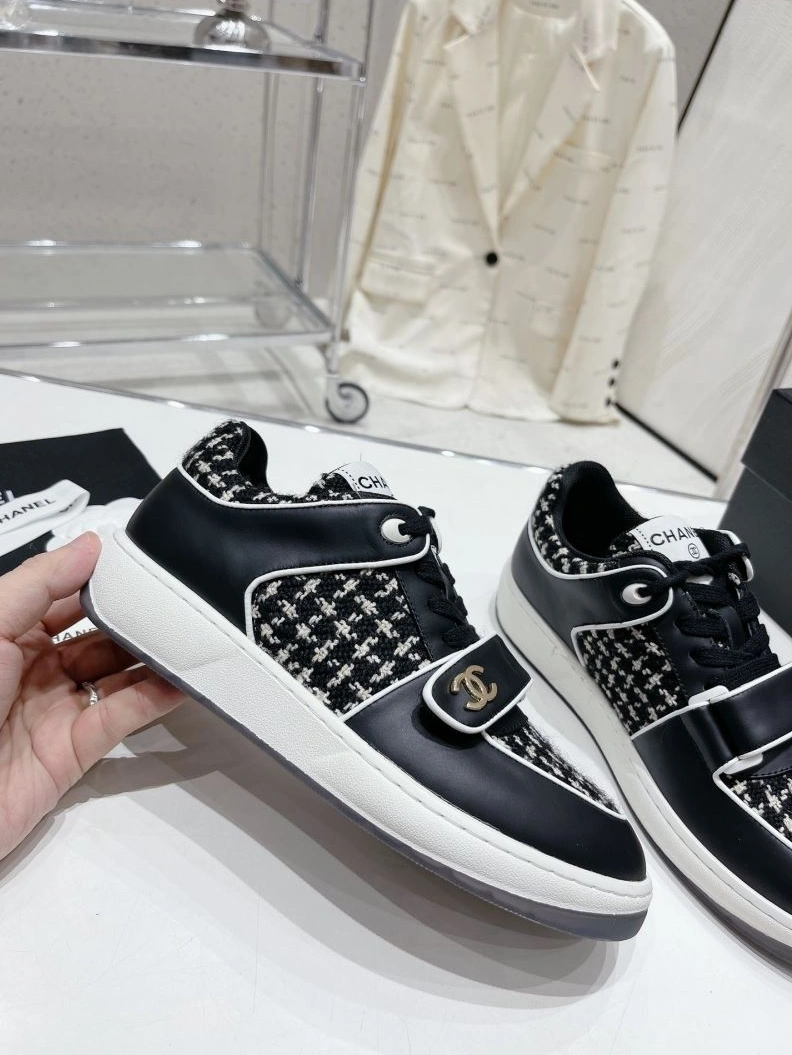 SportInspired Chxnxl Sneakers 122320