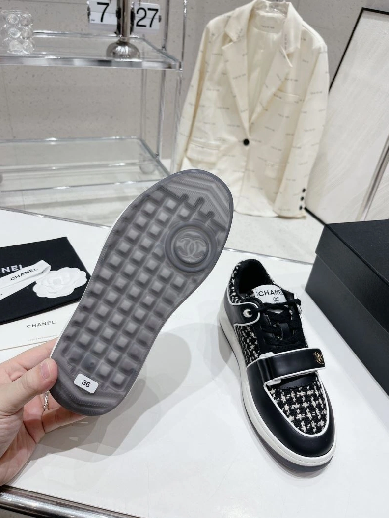 SportInspired Chxnxl Sneakers 122320