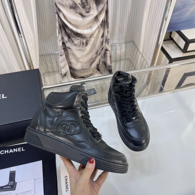 Lightweight Chxnxl Sneakers 122307