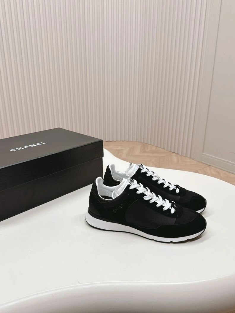 AllSeason Chxnxl Sneakers 122303