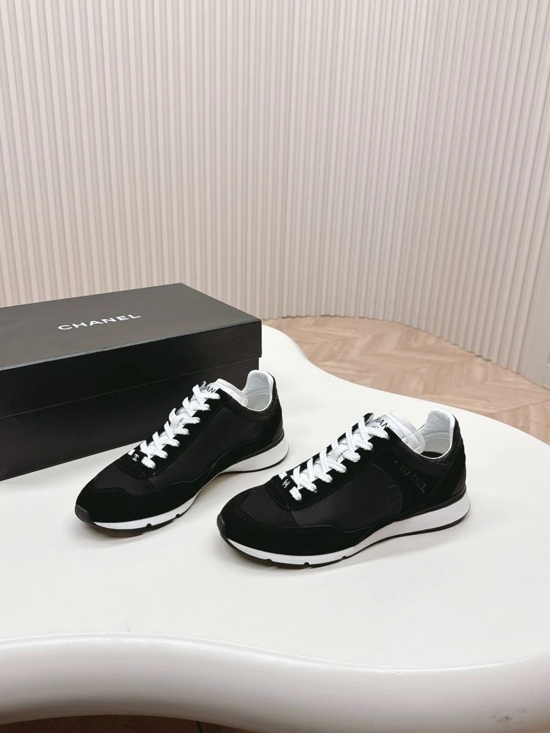 AllSeason Chxnxl Sneakers 122303
