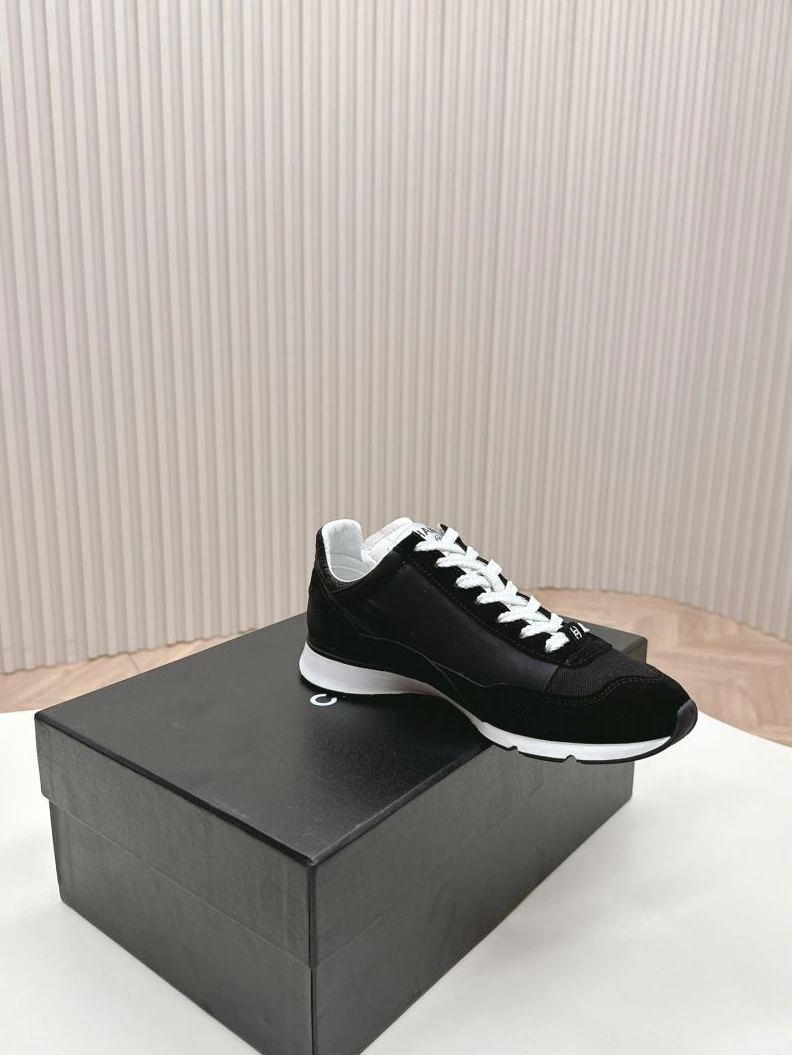 AllSeason Chxnxl Sneakers 122303