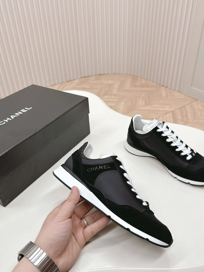 AllSeason Chxnxl Sneakers 122303