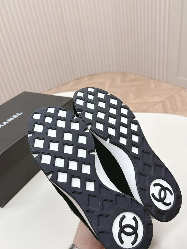 AllSeason Chxnxl Sneakers 122303