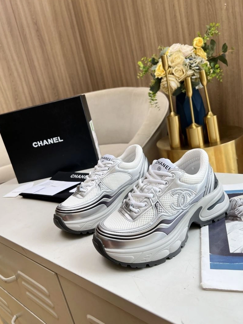Lightweight Chxnxl Sneakers 122297