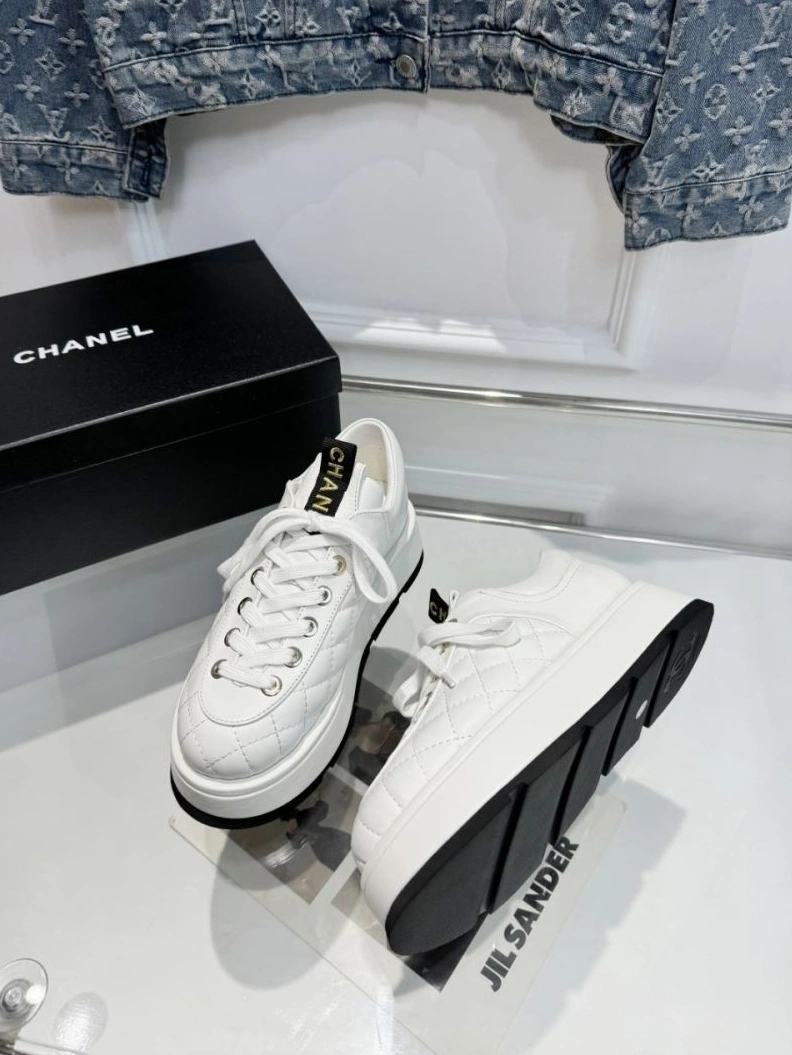 Bold Chxnxl Sneakers 122314