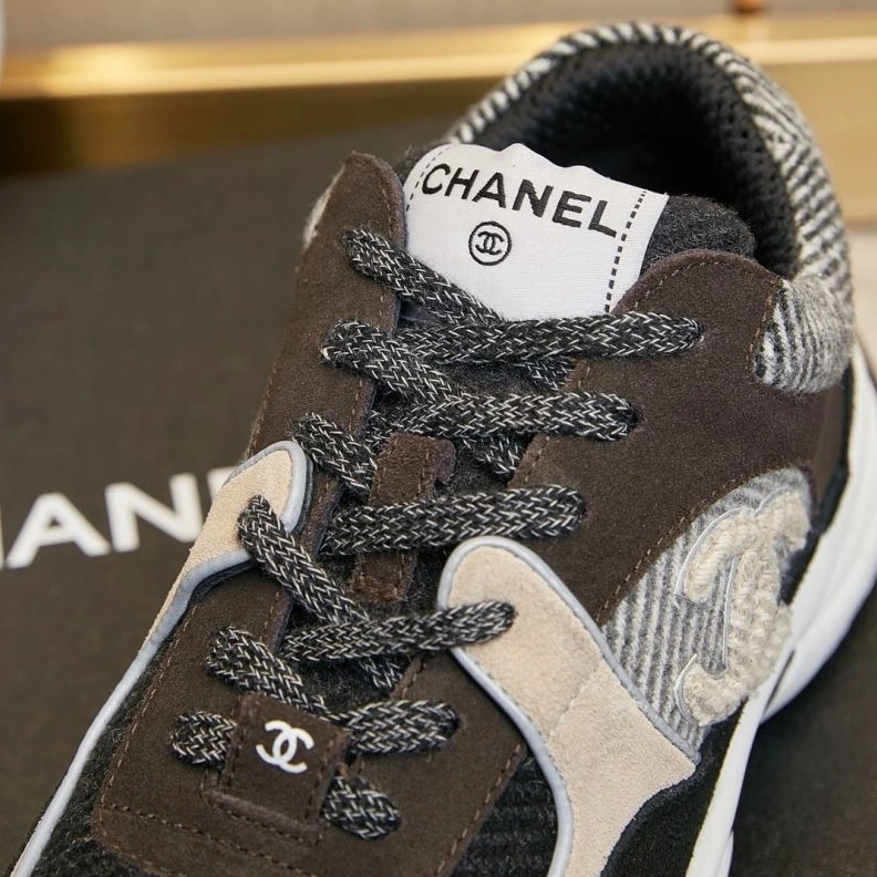 Flexible Chxnxl Sneakers 122309