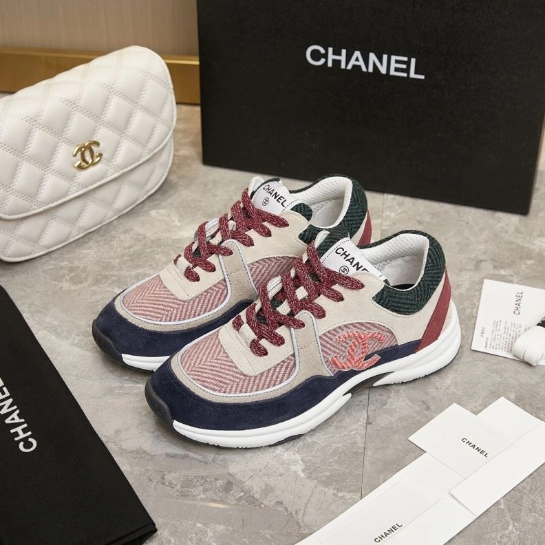 Trendsetting Chxnxl Sneakers 122330