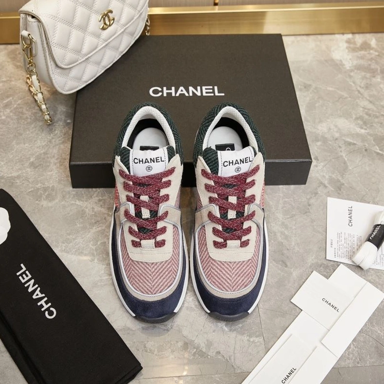 Trendsetting Chxnxl Sneakers 122330