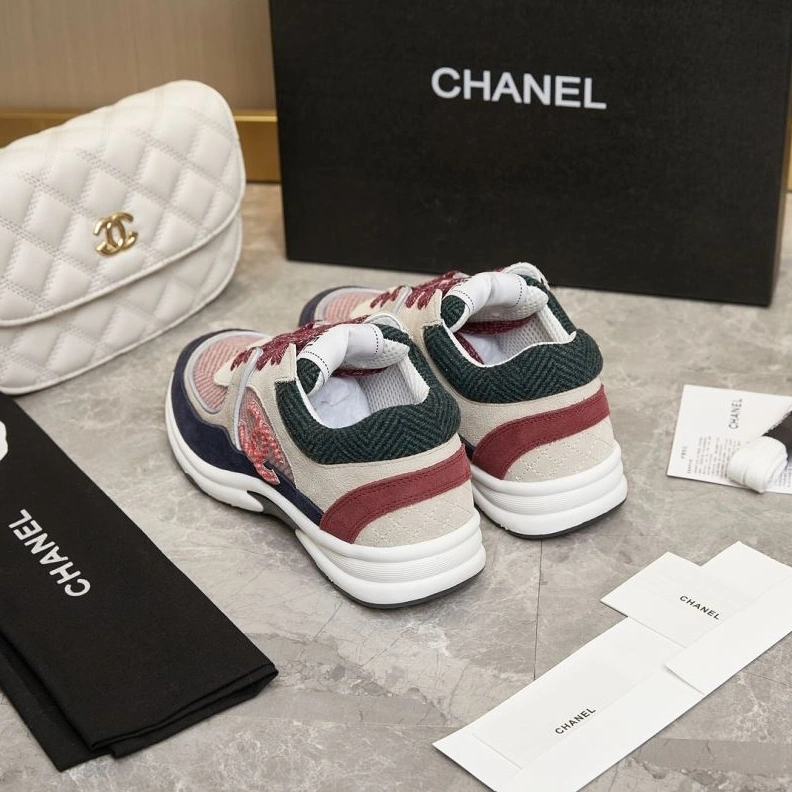 Trendsetting Chxnxl Sneakers 122330