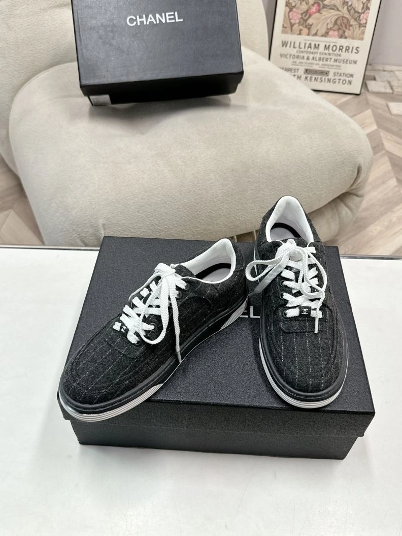 Fashionable Chxnxl Sneakers 122268
