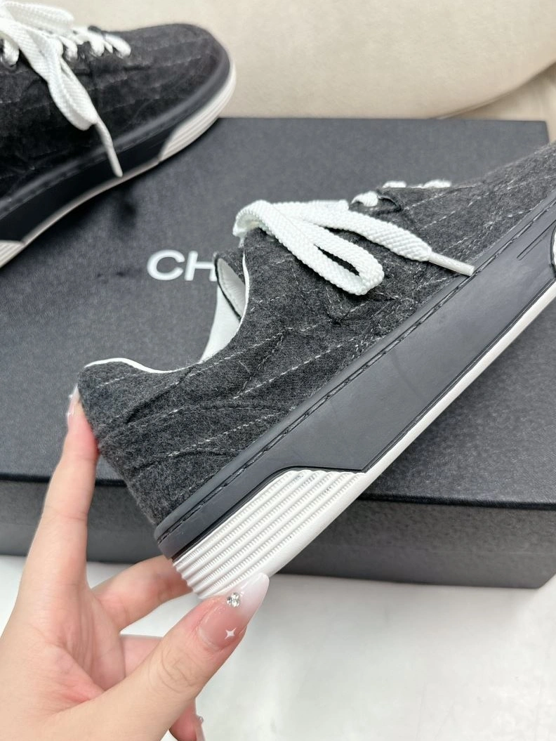 Fashionable Chxnxl Sneakers 122268