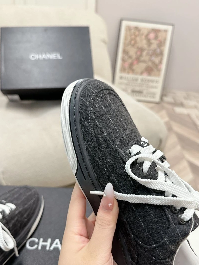 Fashionable Chxnxl Sneakers 122268