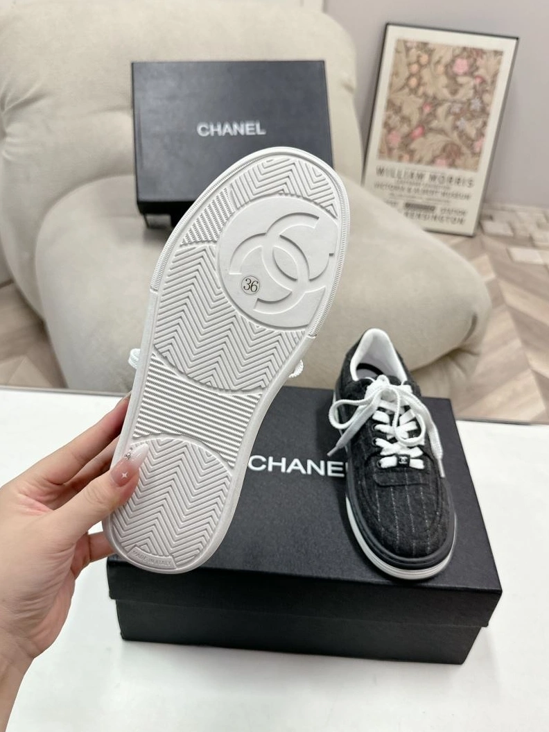 Fashionable Chxnxl Sneakers 122268