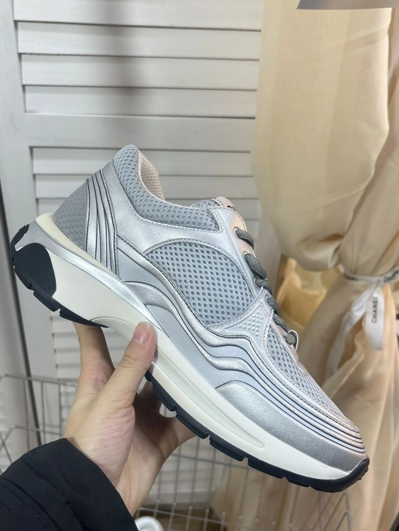 Bold Chxnxl Sneakers 122265