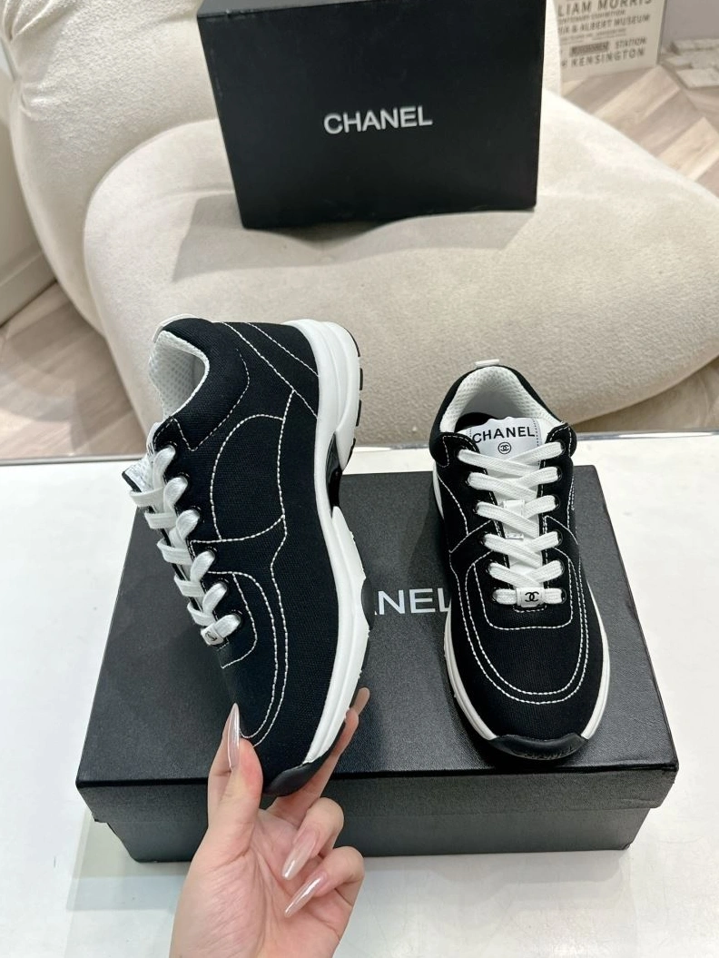Durable Chxnxl Sneakers 122246