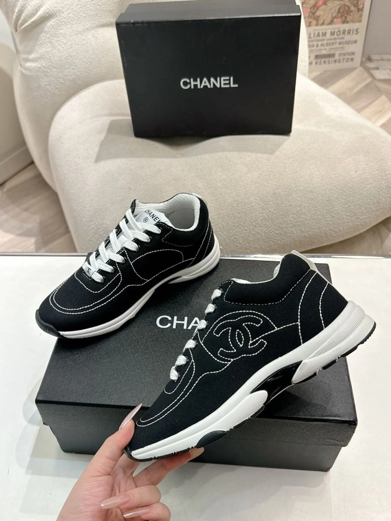 Durable Chxnxl Sneakers 122246