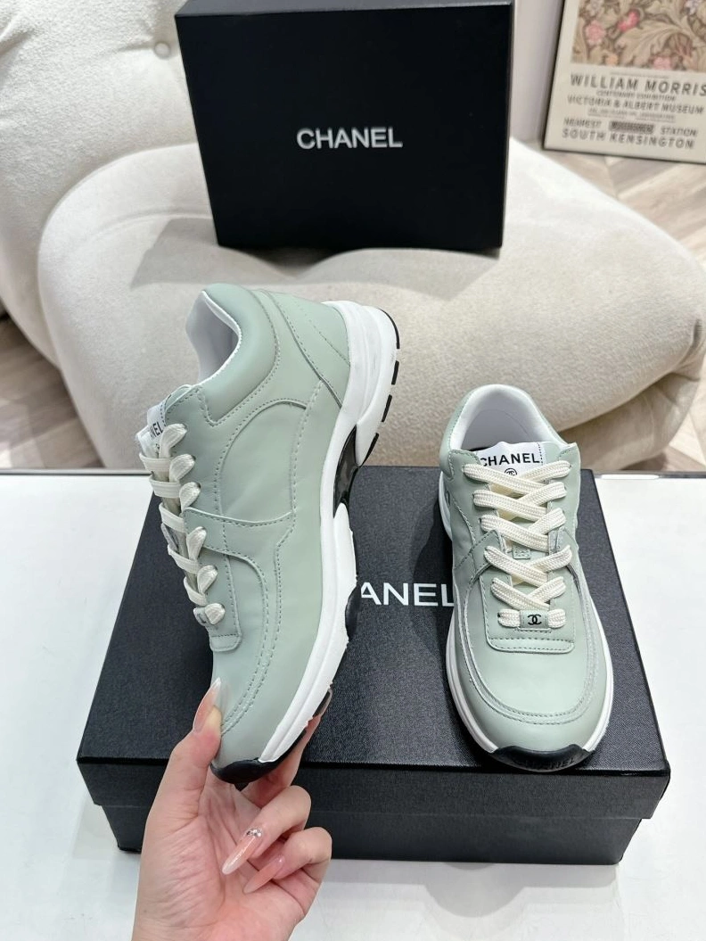 Stylish Chxnxl Sneakers 122236