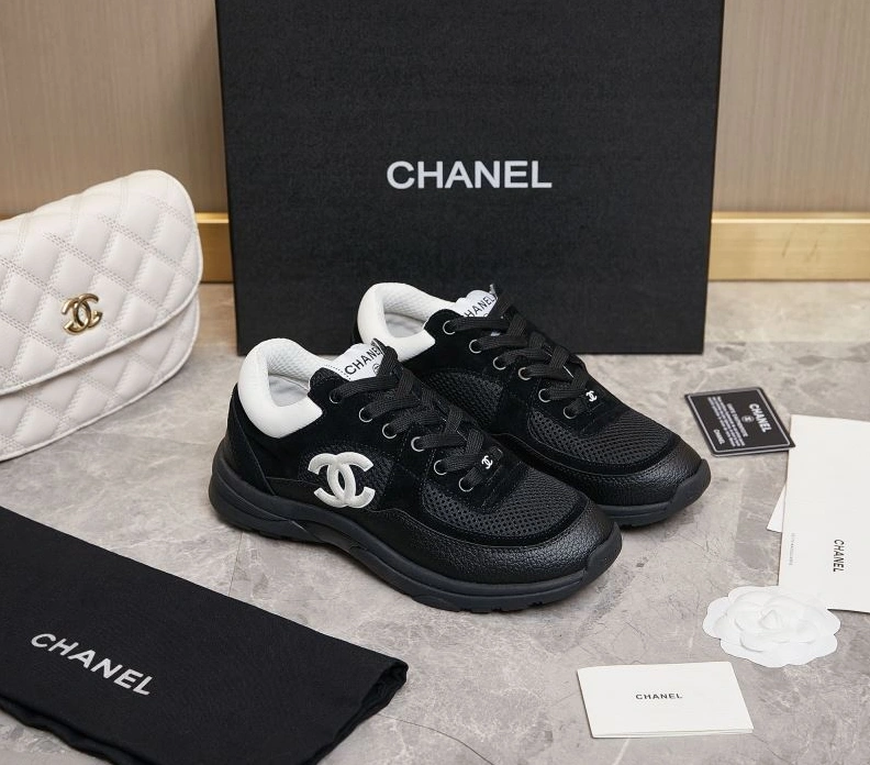 Lightweight Chxnxl Sneakers 122245