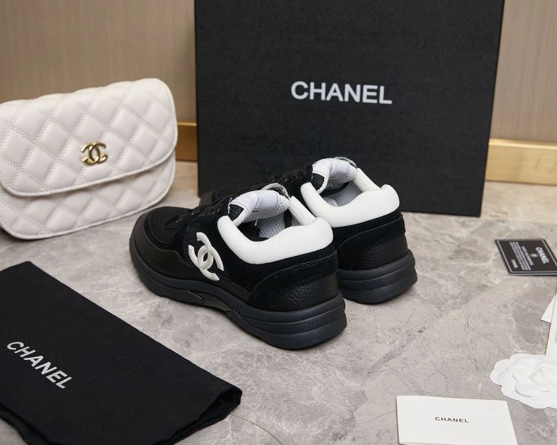 Lightweight Chxnxl Sneakers 122245