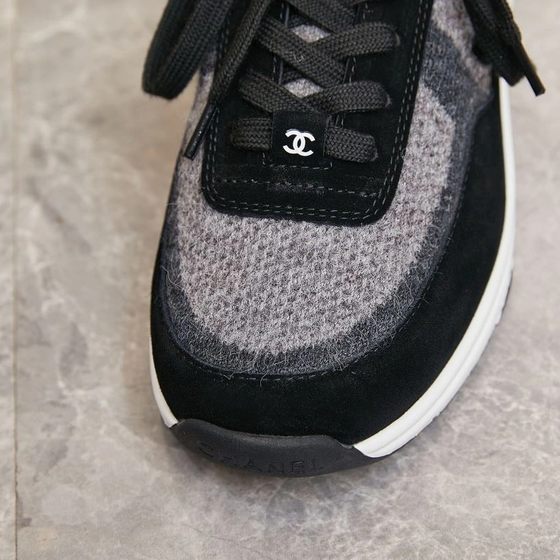 Popular Chxnxl Sneakers 122235