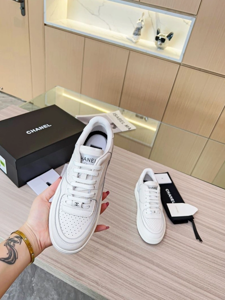 Efficient Chxnxl Sneakers 122228