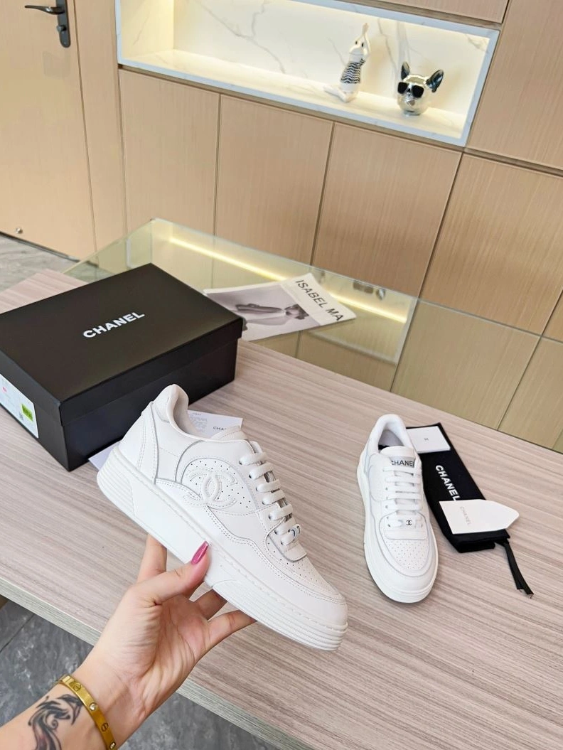 Efficient Chxnxl Sneakers 122228