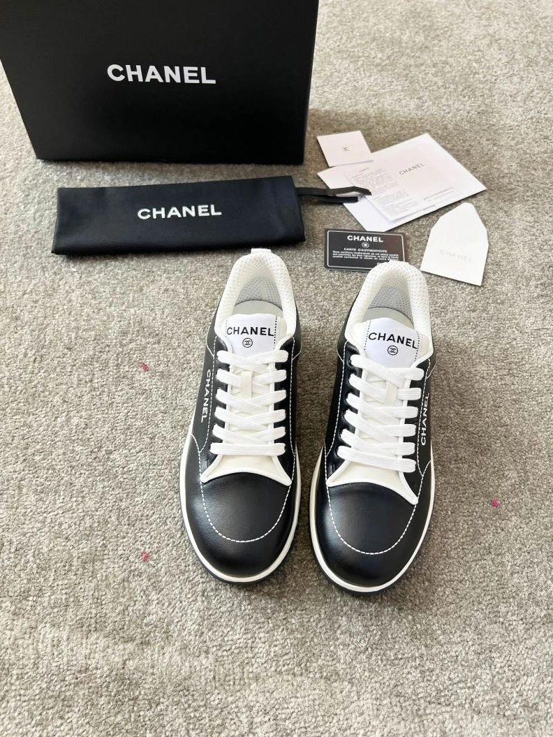 WellDesigned Chxnxl Sneakers 122226