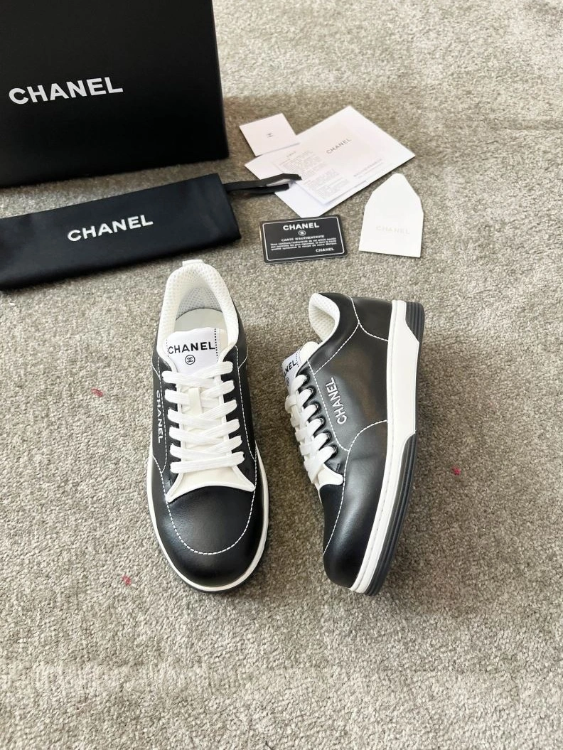 WellDesigned Chxnxl Sneakers 122226