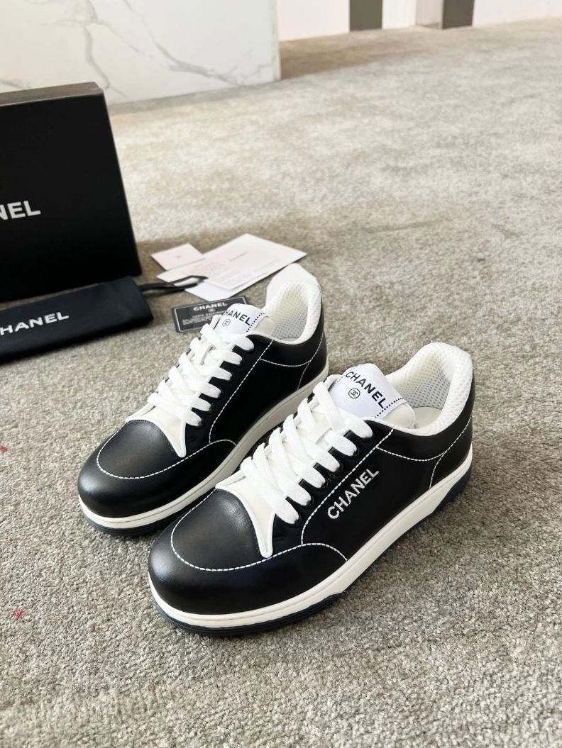WellDesigned Chxnxl Sneakers 122226