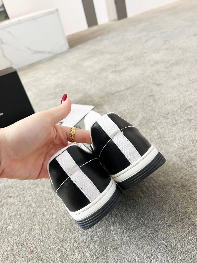WellDesigned Chxnxl Sneakers 122226