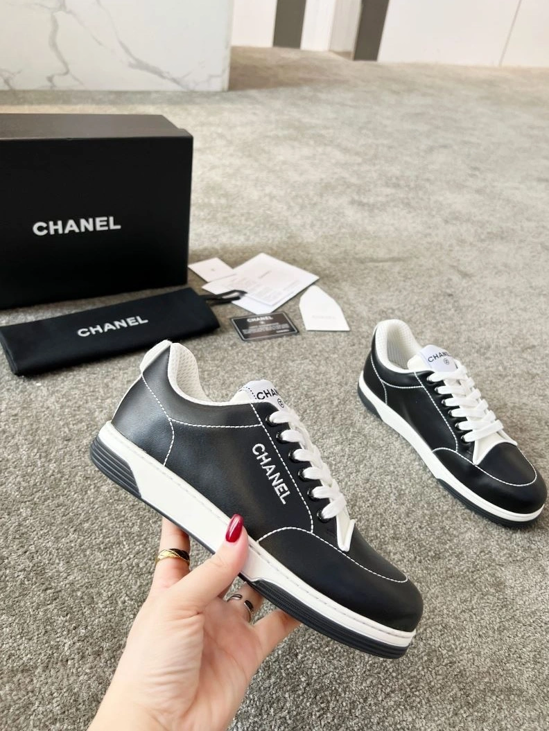 WellDesigned Chxnxl Sneakers 122226