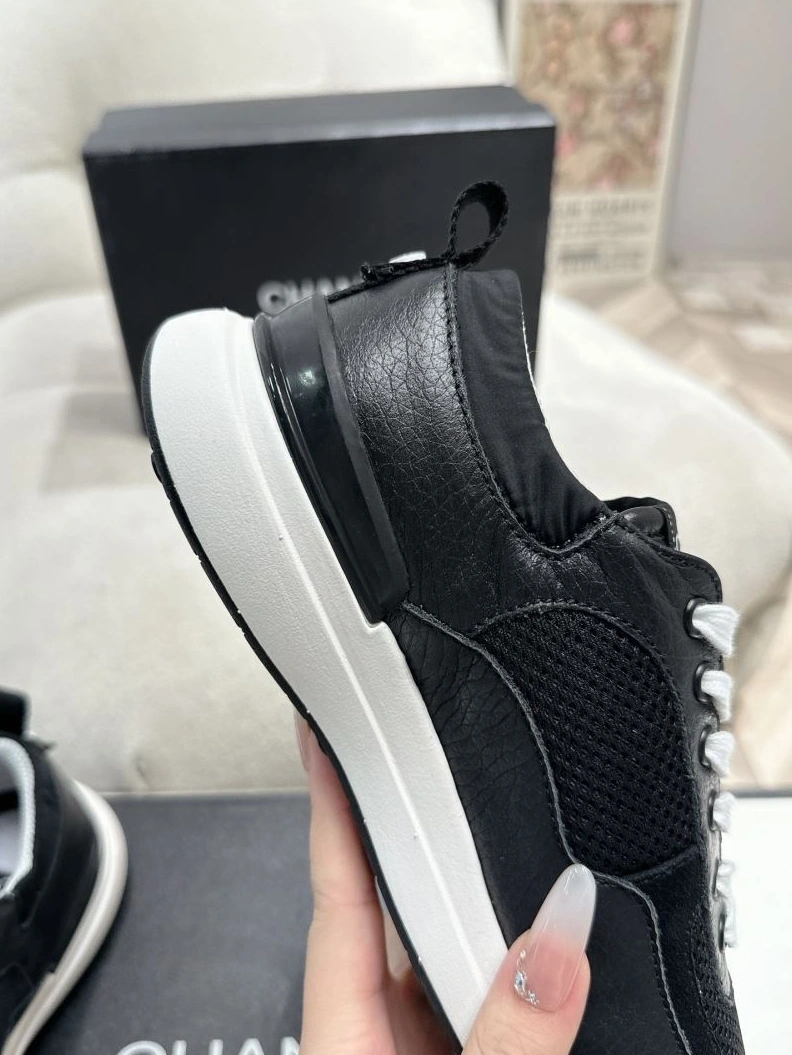 NewStyle Chxnxl Sneakers 122222
